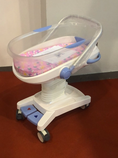 pl72563243-white_hospital_baby_crib_adjustable_multipurpose_for_nursing_newborns